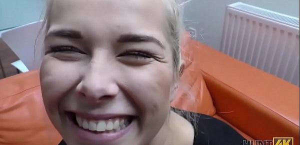 HUNT4K. Die blauäugige Miss Dream Nikky ist nicht gegen Abholung und Sex mit Fremden